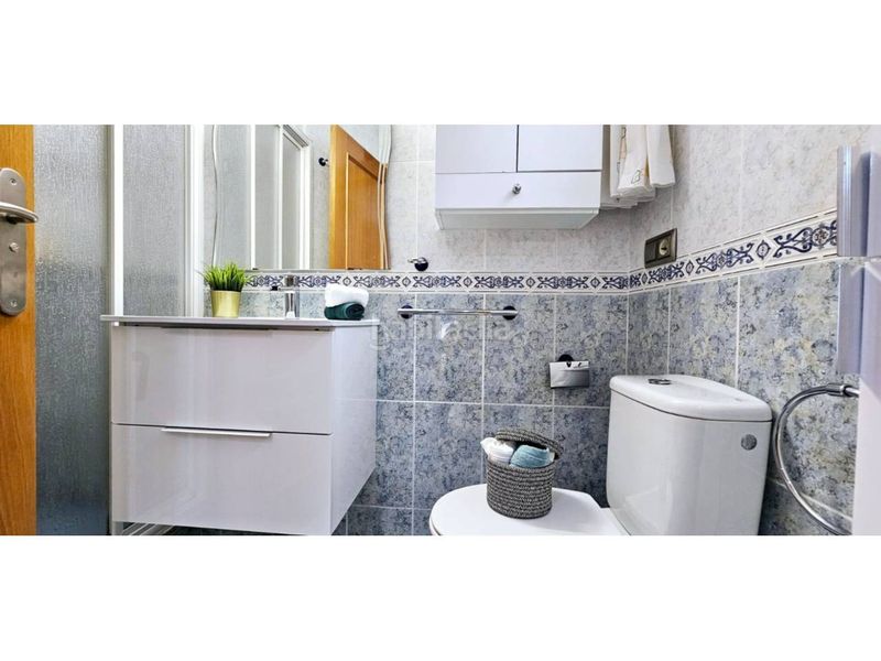 Foto 704c1146-3b4a-48dc-9504-35a4e4a2c4a5. Semi detached house in calle marchante 23 in Jumilla