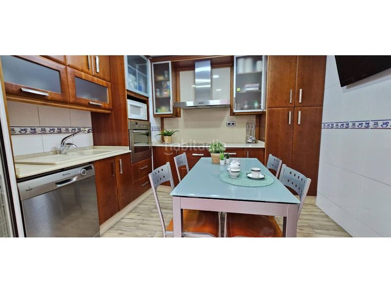 Foto a28741f8-b39e-422b-935f-bdf0d59dd9ac. Semi detached house in calle marchante 23 in Jumilla