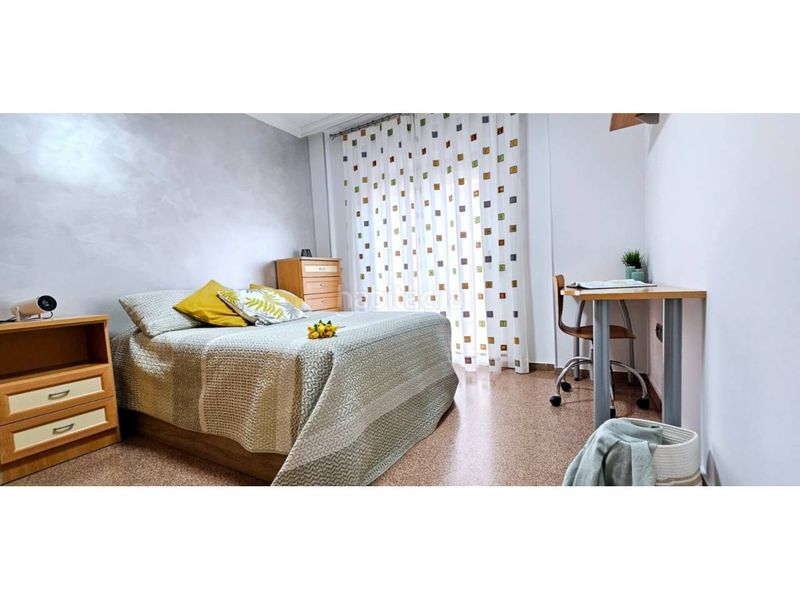 Foto e7aa9bc9-43ef-49b9-8d24-3d1f5a84ab1e. Semi detached house in calle marchante 23 in Jumilla