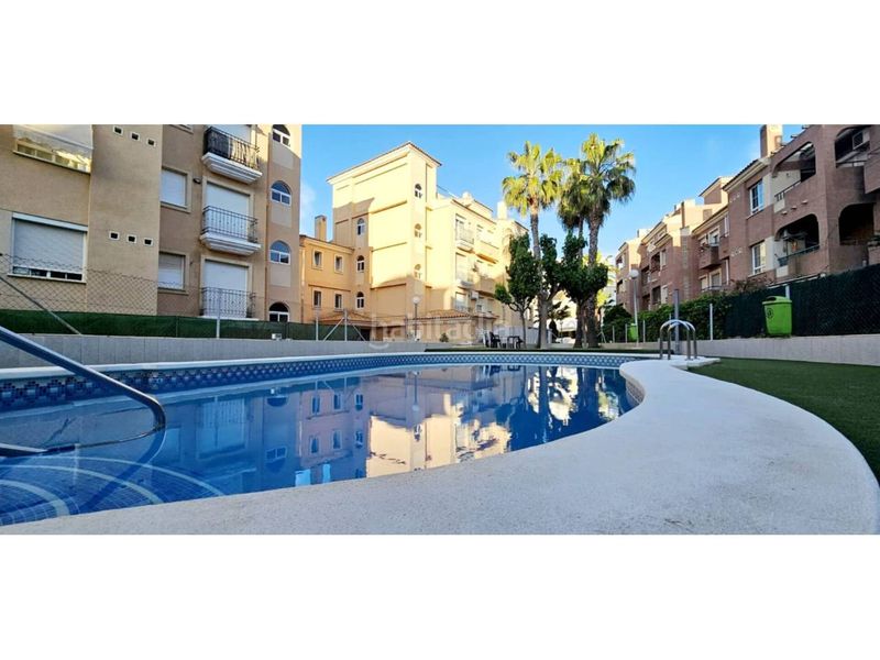 Foto e1c8e60c-162f-4c61-aefa-526ce73b5316. Piso exclusiva planta baja de diseño en urbanización altorreal con jardín privado. en Molina de Segura