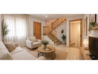 Towny house  Calle hoyo 0. Vivienda pareada en esquina en caravaca de la cruz  luminosa, am