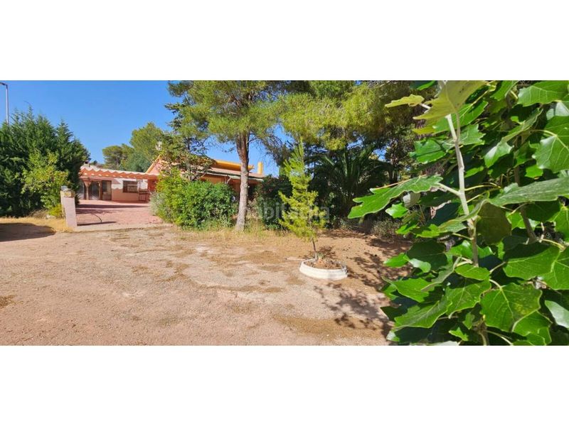 Foto 7571a120-c27f-4cd1-a68b-cf150ca86c41. Masia amb piscina a Jumilla