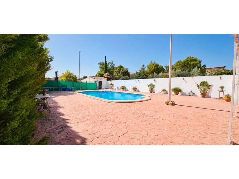 Foto fb574f14-fa0d-4a43-9f7d-67098b6e4dea. Masia amb piscina a Jumilla