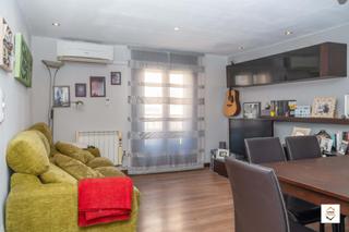 Etagenwohnung  Calle san blas. Fantástico piso reformado en calle san blas