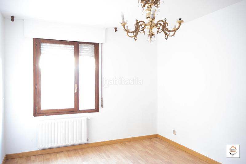 Foto 7c4036c3-484d-4919-988c-bc988f1ac2b4. Apartamento piso julio garcia condoy 22 en Parque de los Cineastas Zaragoza