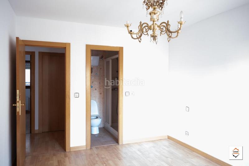 Foto f8154ce1-c8d9-49d9-8b77-06a7683542b9. Apartamento piso julio garcia condoy 22 en Parque de los Cineastas Zaragoza
