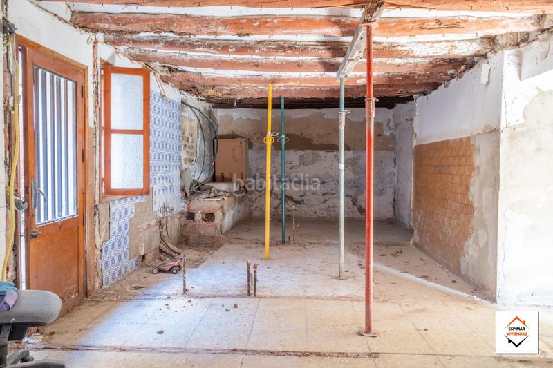 Foto 89e979cc-d0c2-474d-875d-424f61d43f38. Casa amb aparcament a Utebo