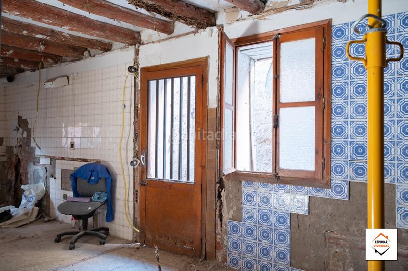 Foto b95be3c7-8206-431d-ad90-6f9f46928689. Casa amb aparcament a Utebo