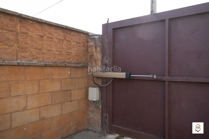 Foto 8151c568-f70e-44be-9340-a40fa0097e91. Casa adossada amb aparcament a Casetas-Villarrapa Zaragoza