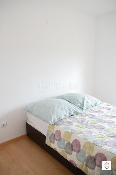 Foto eaf21718-4165-4805-b7b6-2b94f7f24f12. Casa adossada amb aparcament a Casetas-Villarrapa Zaragoza