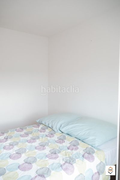 Foto f796f752-aa71-49e4-bb2d-584e70e7cb4d. Casa adossada amb aparcament a Casetas-Villarrapa Zaragoza