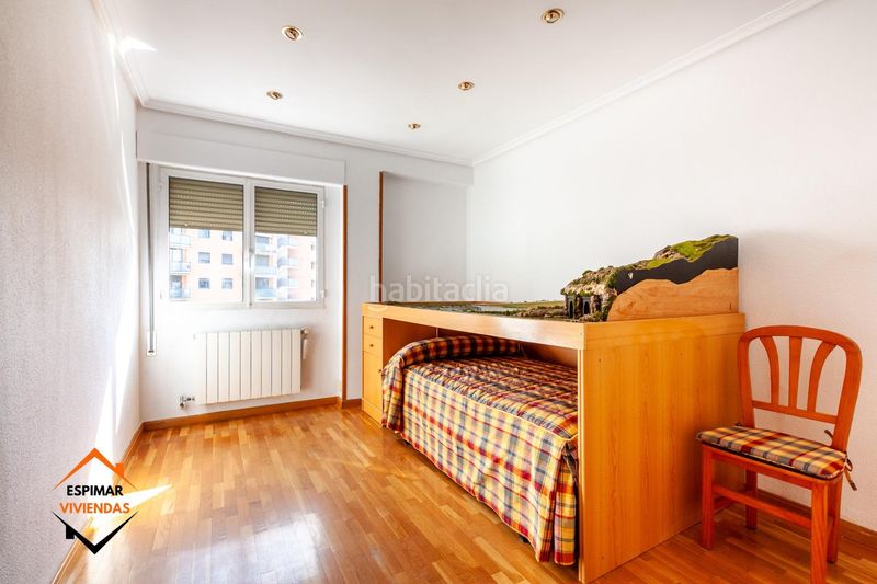 Foto dc2827f7-9dca-4653-9160-8ba3d03a87f8. Pis a Parque Palomar - Bombarda Zaragoza