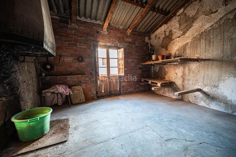 Foto d8599049-8aa1-4396-a92e-36ac667b1c88. Casa amb aparcament a Nonaspe