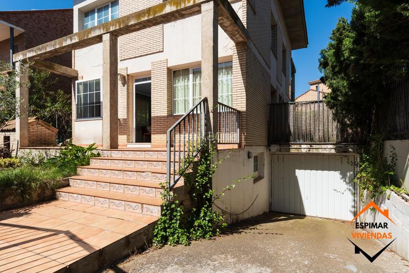Foto 62f90c4e-3f40-401a-899e-cc2398a0bc0b. Chalet exclusivo chalet en Montecanal en Montecanal Zaragoza