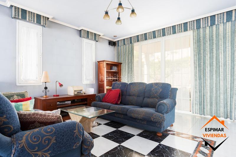 Foto c4bc021a-3e4d-46f9-964c-41ff0189e692. Chalet exclusivo chalet en Montecanal en Montecanal Zaragoza