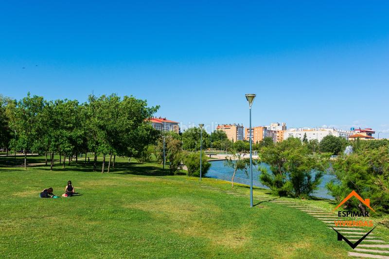 Foto 8d43eea3-df3c-40ff-90d2-909f7593d9d3. Pis amb calefacció aparcament a Parque Goya Zaragoza