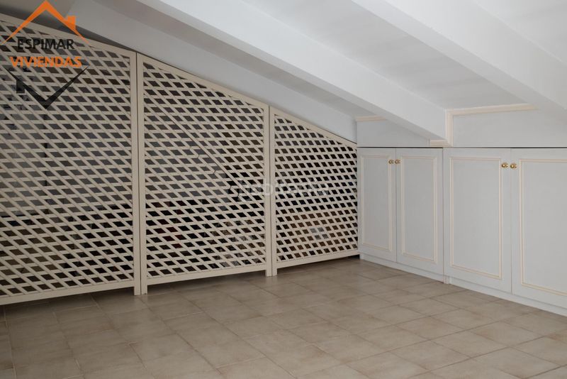 Foto 15169c49-bd96-4ea0-9544-629cc68de3d1. Casa adossada amb aparcament piscina a Movera Zaragoza