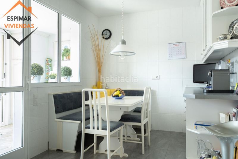 Foto bc599e93-77a0-4e7e-8d3a-ea628878777b. Casa adossada amb aparcament piscina a Movera Zaragoza