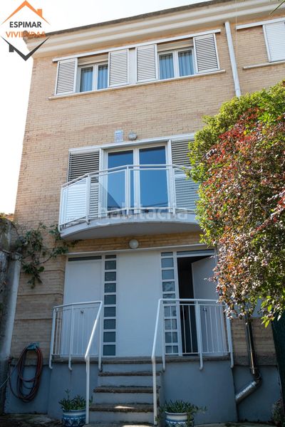 Foto c28f800e-96fa-4e62-bea0-aac240bc43bd. Casa adossada amb aparcament piscina a Movera Zaragoza