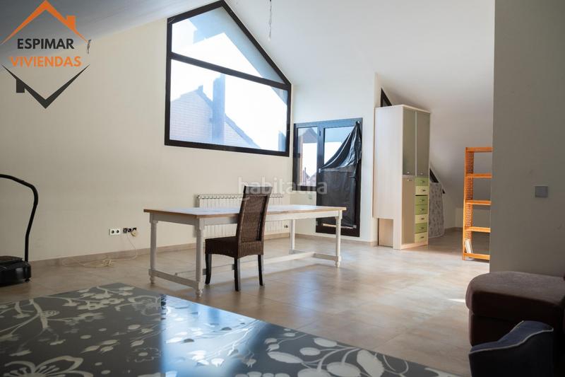 Foto 6b0a5299-c67e-4d3d-b19f-f3332b544ce0. Xalet amb aparcament piscina a Villanueva de Gállego