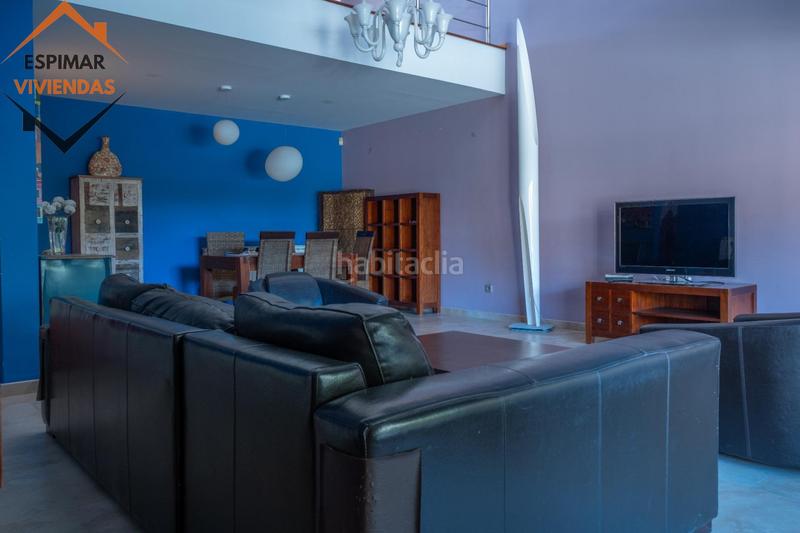 Foto 8661bde2-ece0-488d-9b41-aeae9226dfbc. Xalet amb aparcament piscina a Villanueva de Gállego