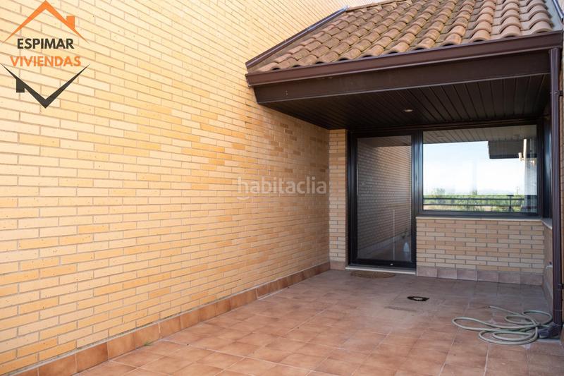 Foto 93485822-598f-4042-99a6-fbca017084d4. Xalet amb aparcament piscina a Villanueva de Gállego