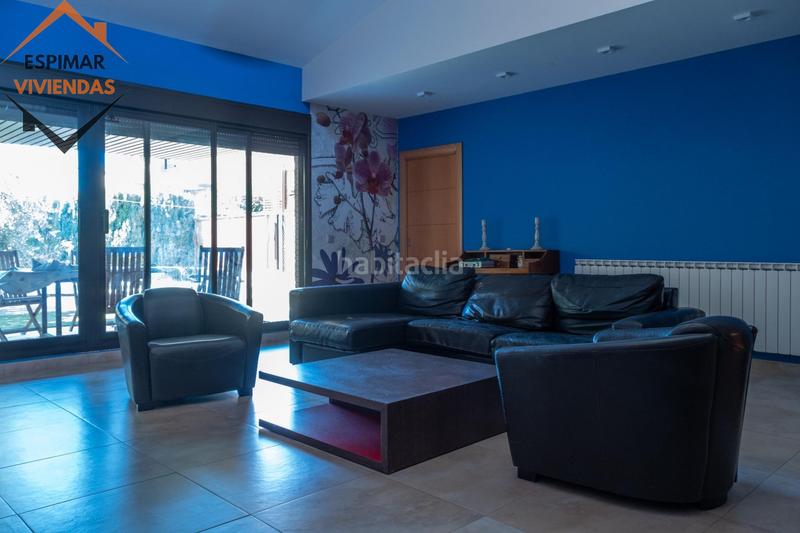 Foto cb518f81-7019-4c46-9bdc-6f0a28745615. Xalet amb aparcament piscina a Villanueva de Gállego