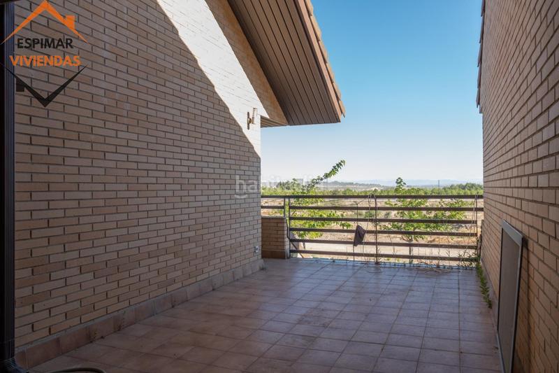 Foto dbc8e085-b9cc-46d2-bfc4-3e6d5c8895d1. Xalet amb aparcament piscina a Villanueva de Gállego