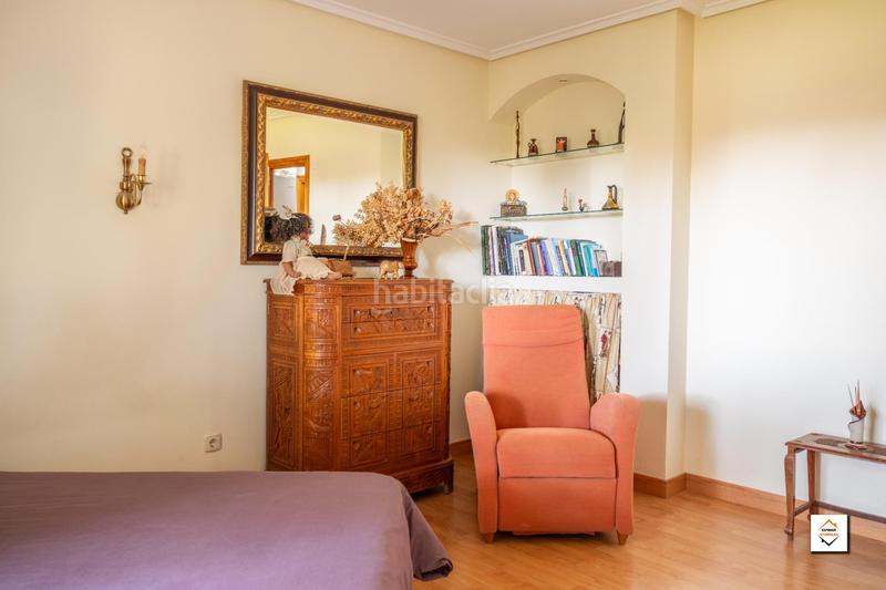 Foto 19e6684d-aff1-4a8e-b847-5c0d51b82be5. Maison avec chauffage parking piscine dans Peña el Zorongo Zaragoza