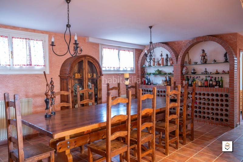 Foto 960af33b-299d-4797-8811-375ba83ae076. Maison avec chauffage parking piscine dans Peña el Zorongo Zaragoza