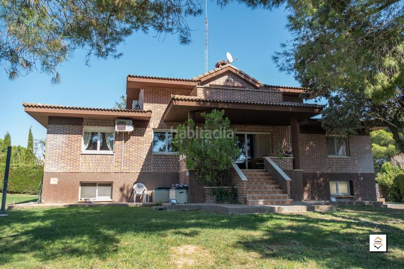 Foto be41f9ec-9ffb-4d40-a1df-99f2a41f4a39. Casa amb calefacció aparcament piscina a Peña el Zorongo Zaragoza