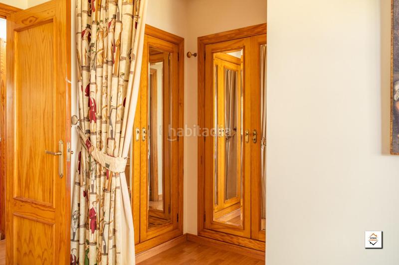 Foto f4d2d00f-2a5f-4140-87d7-e4c78ccdd8dc. Casa amb calefacció aparcament piscina a Peña el Zorongo Zaragoza