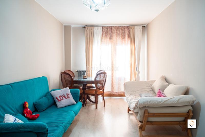 Foto 5cc61049-f55d-4e2f-98b0-750ca63d07ac. Piso luminoso piso en sexta planta en delicias en Zaragoza