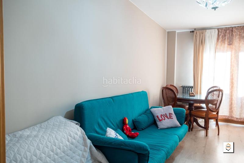 Foto 81133ef1-dbeb-4906-b4b1-25b7b90b9e0b. Piso luminoso piso en sexta planta en delicias en Zaragoza