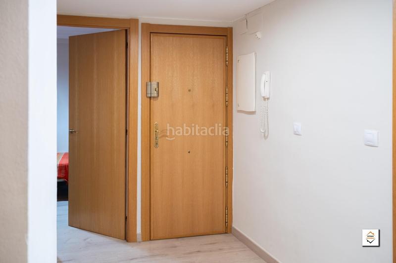 Foto b4f91a82-a666-471b-845d-59712003c9a9. Piso luminoso piso en sexta planta en delicias en Zaragoza