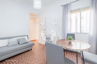 Alquiler Piso en Montesa 49. Piso amueblado de 3 dormitorios en barrio salamanca