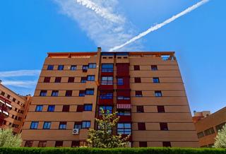 Alquiler Piso  Albalá. Piso exterior de 1 dormitorio. edificio con gym, pádel y piscina