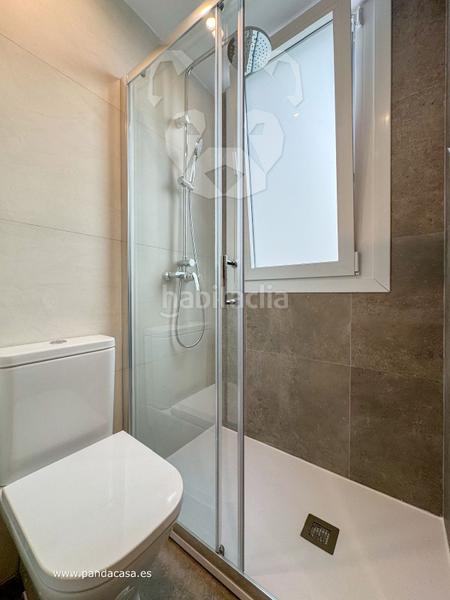 Foto 2319cc9f-9e31-451a-aa09-e1c0bb5d794b. Alquiler ático  con terraza recién reformado en salamanca! en Madrid