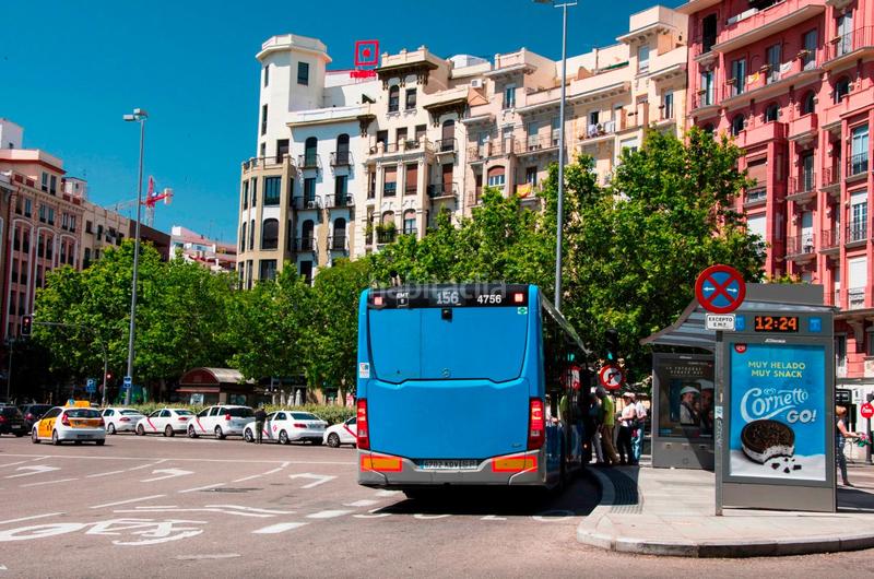 Foto aa467648-3fd6-487a-955d-483c30c4c8e6. Pis amb calefacció a Guindalera Madrid