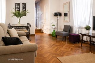 Location Appartement  San agustín. Elegante piso de 2 dormitorios frente al congreso, totalmente eq
