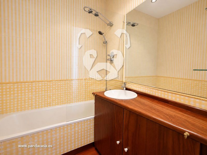 Foto d22336f7-b22b-4fdb-a52c-bb3eb1148fc1. Rent flat with heating in Cortes-Huertas Madrid