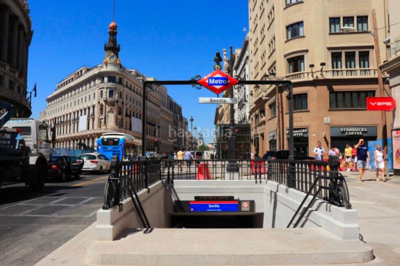 Foto 9845903a-4b0d-4f24-b54d-e7ef8509342f. Affitto appartamento in madrazo 24 in Cortes-Huertas Madrid