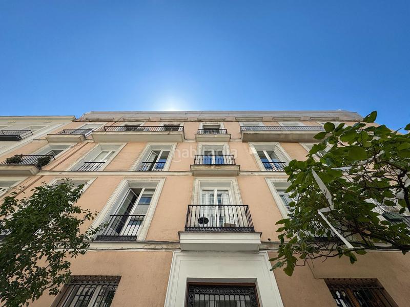 Foto 4c198d54-2d65-4196-86a1-60245225cb5b. Lloguer pis a madrazo 24 a Cortes-Huertas Madrid