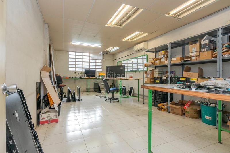 Foto faf4c533-9313-4eaa-9236-6e1b65f902de. Locale commerciale in Poble Nou Manresa