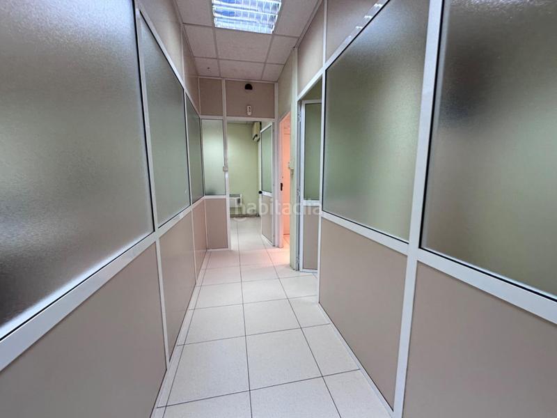 Foto 211b09c1-b444-49dd-a29f-c11dbf81c19c. Locale commerciale in bases de Manresa - carretera de santpedor Manresa