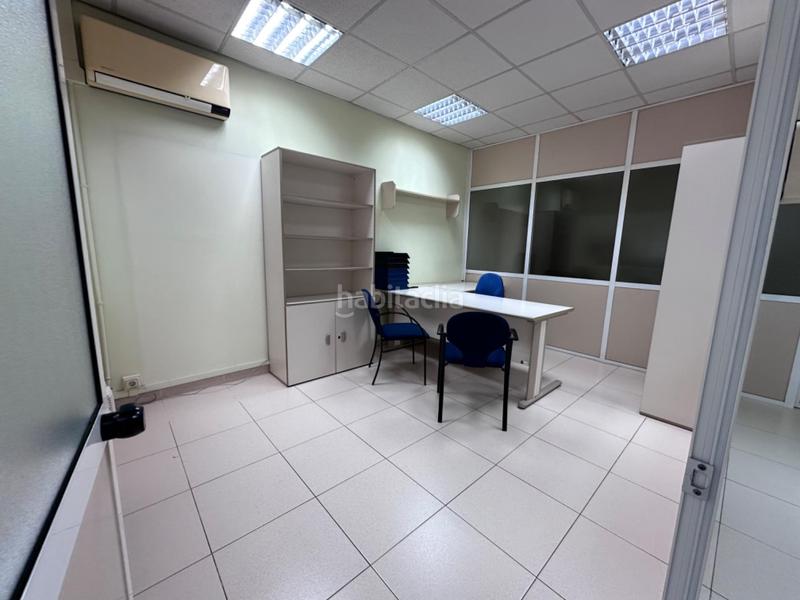 Foto 903f032c-01df-4644-849e-f80f3826c10b. Locale commerciale in bases de Manresa - carretera de santpedor Manresa