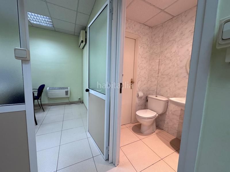 Foto cd16b937-606d-439b-a3bb-361a9a0ddb18. Locale commerciale in bases de Manresa - carretera de santpedor Manresa