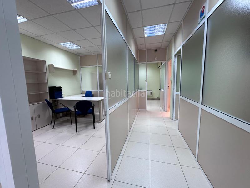 Foto f0d1e496-13af-45f6-8d83-96cfd659b2ef. Locale commerciale in bases de Manresa - carretera de santpedor Manresa