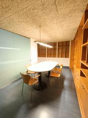 Rent Office space in Centre - Passeig i Rodalies. Local de alquiler en zona centro de manresa, ideal oficina!!