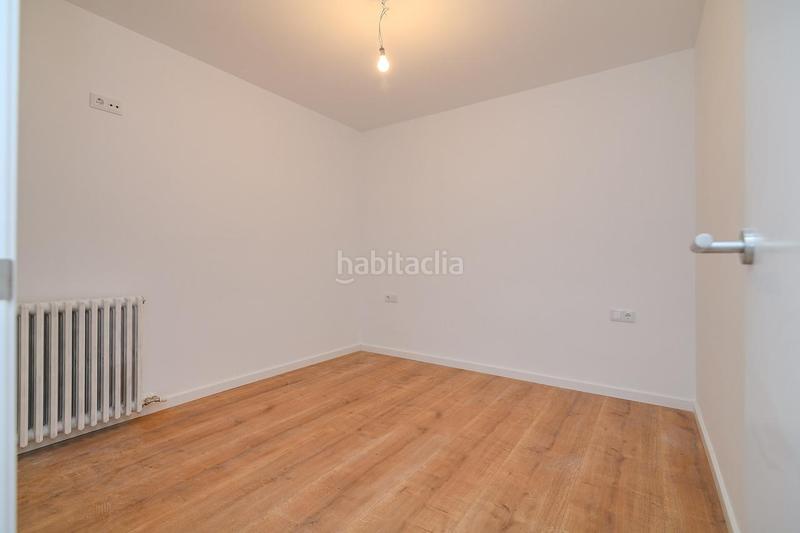 Foto 6b70ec0c-c7ab-4422-80a5-e7033137cf60. Ático vivienda reformada con terraza panorámica en venta en Manresa